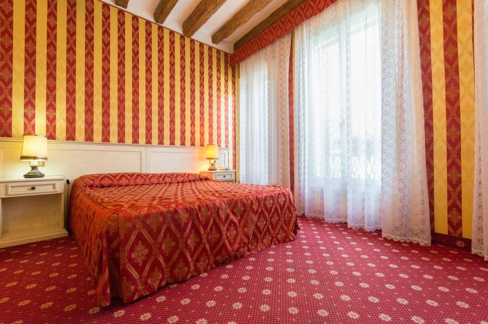Messner Palace Venesia Bagian luar foto