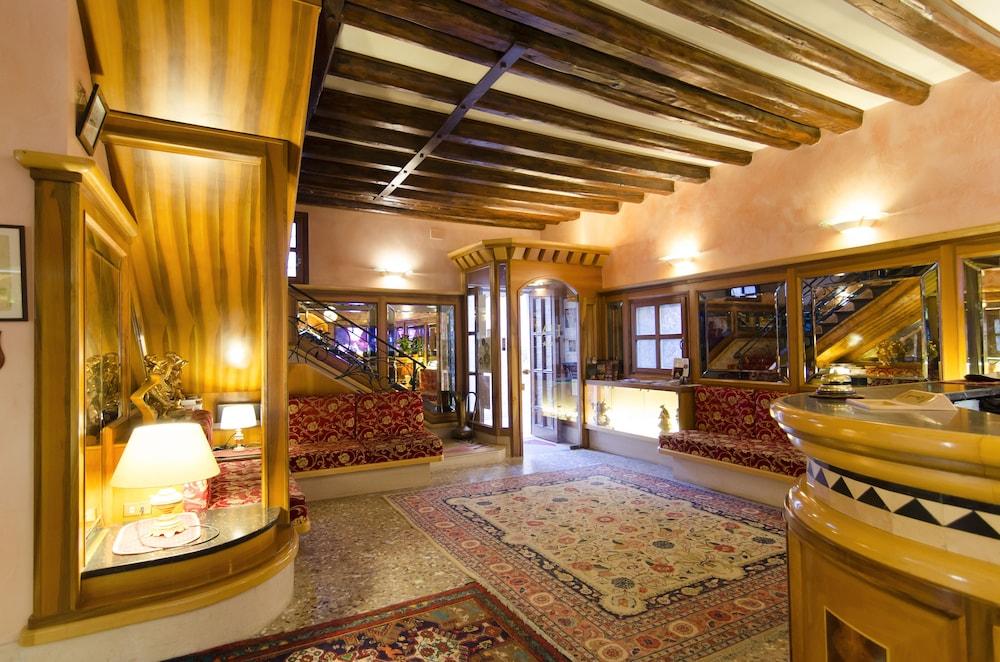 Messner Palace Venesia Bagian luar foto