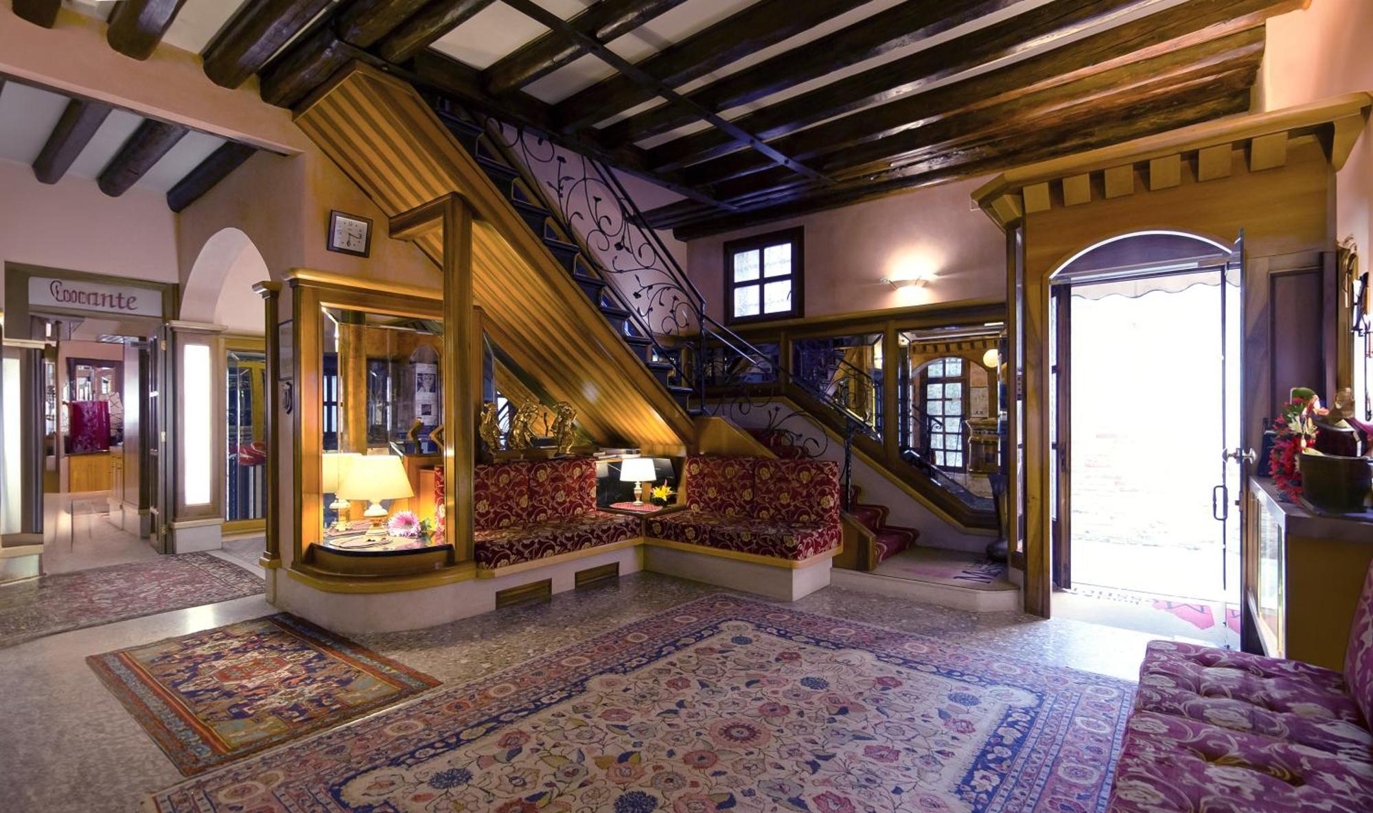 Messner Palace Venesia Bagian luar foto