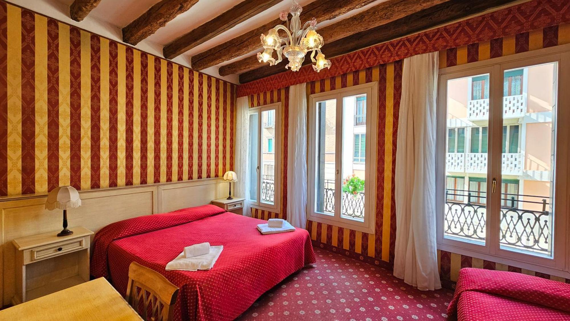 Messner Palace Venesia Bagian luar foto